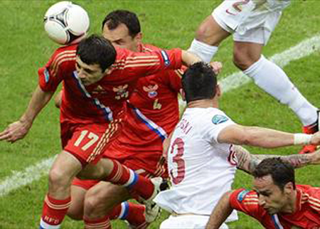 التعادل يسيطر على مباراة بولندا وروسيا ببطولة أمم أوروبا