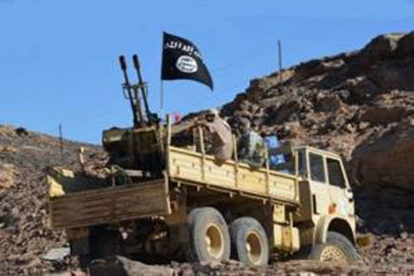 مقاتلو القاعدة ينسحبون من معقلهم في محافظة شبوة باليمن