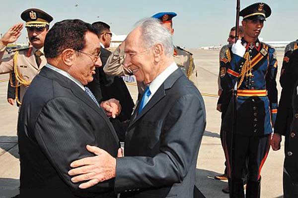 اذاعة الاحتلال: الرئيس الجديد لن يحد المشاكل في مصر