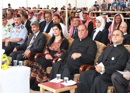 الاميرة سمية ترعى تخريج طلبة مدرسة البطريركية اللاتينية بالكرك الاميرة سمية ترعى تخريج طلبة مدرسة البطريركية اللاتينية بالكرك