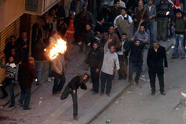 إصابة 3 عسكريين لبنانيين وآخرين من المدنيين