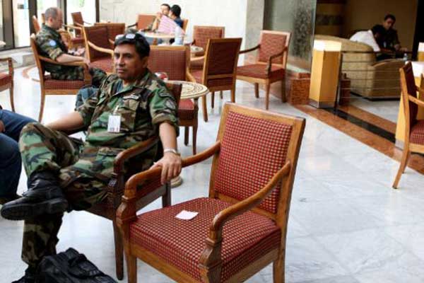 الخارجية الروسية تؤكد ضرورة استئناف عمل المراقبين في سورية