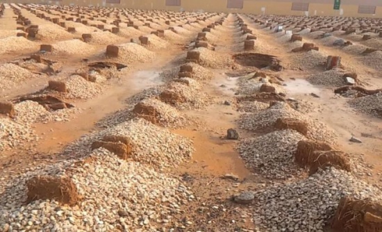 شيخ سعودي يطالب بالسماح النساء بزيارة المقابر " فيديو " شيخ سعودي يطالب بالسماح النساء بزيارة المقابر " فيديو "