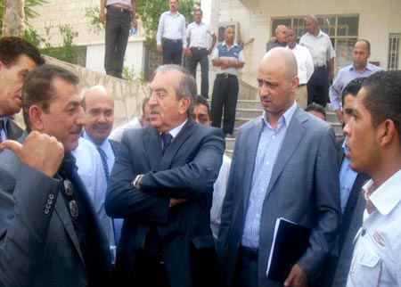 وزير البلديات يتفقد بلديات طبقة فحل ومعاذ ودير ابي سعيد 