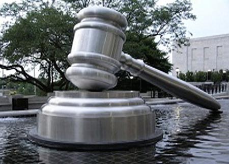 محكمة روسية تقضي بسجن أستاذين جامعيين بتهمة بيع أسرار عسكرية للصين