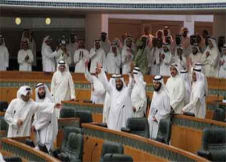 أزمة سياسية محيرة في الكويت 