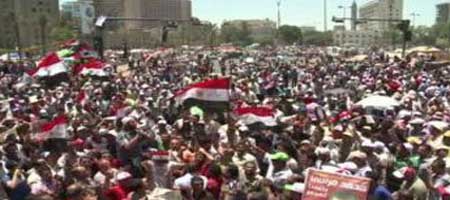 احتجاجات  "جمعة الشرعية" في مصر للمطالبة بإعلان الرئيس وتسليم السلطة للمدنيين 