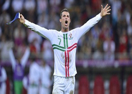 رونالدو سعيد بالتأهل للمربع الذهبي