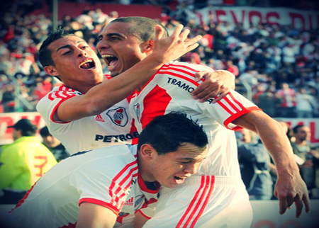 ريفربلايت الارجنتيني يعود لدوري الدرجة الاولى (صور)