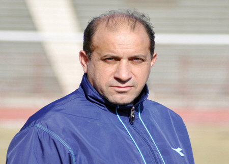 السوري حمدون يقترب من تدريب اتحاد الزرقاء