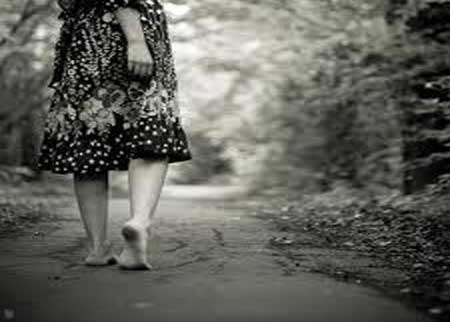 أميركية تجتاز الولايات المتحدة حافية القدمين لمساعدة الأطفال المحتاجين