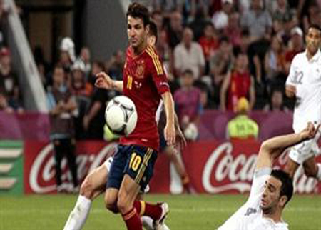 فابريجاس يشبّه لقاء البرتغال بالكلاسيكو