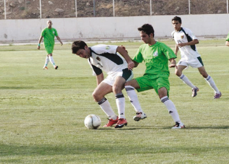 الوحدات يتغلب على الاهلي ودياً بكرة القدم