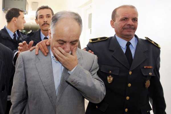 ثلث نواب تونس يطلبون سحب الثقة من حكومة الجبالي إثر قرار ترحيل المحمودي