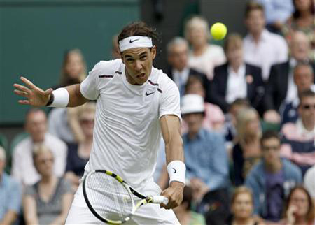 الاسباني نادال يبلغ الدور الثاني في بطولة ويمبلدون للتنس