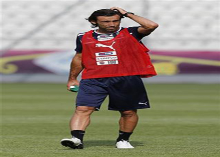 اندريا بيرلو: لست جيدا بما يكفي لاختياري أفضل لاعب في العالم