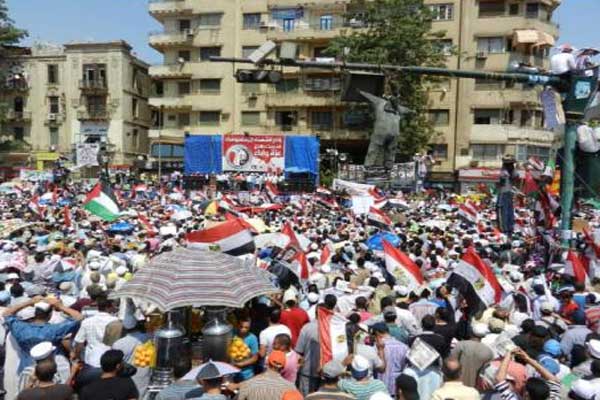 شباب الثورة بمصر واستكمال الأهداف