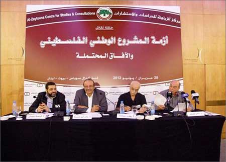 بحث أزمة المشروع الوطني الفلسطيني ببيروت