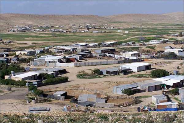 عرب النقب.. حرمان من الماء والكهرباء والدواء عرب النقب.. حرمان من الماء والكهرباء والدواء