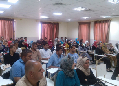 محاضرة عن التوعية البيئية في كلية العقبة الجامعية محاضرة عن التوعية البيئية في كلية العقبة الجامعية
