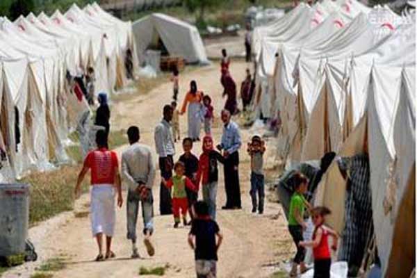 توافد المزيد من اللاجئين السوريين ,والمنشقين إلى الأراضي التركية توافد المزيد من اللاجئين السوريين ,والمنشقين إلى الأراضي التركية