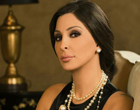 ''روتانا'' تعلن عن مفاجأة مع إليسا ''روتانا'' تعلن عن مفاجأة مع إليسا