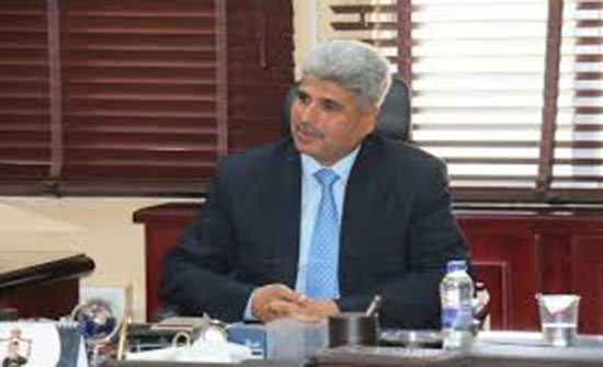 محافظ الزرقاء يلتقي أئمة وخطباء المساجد