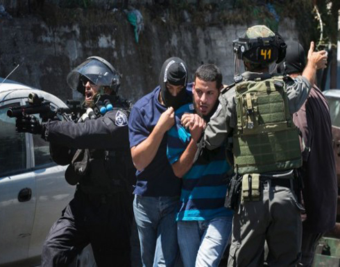اعتقال ثلاثة فلسطينيين في إيلات بسبب هتاف "الله اكبر" اعتقال ثلاثة فلسطينيين في إيلات بسبب هتاف "الله اكبر"
