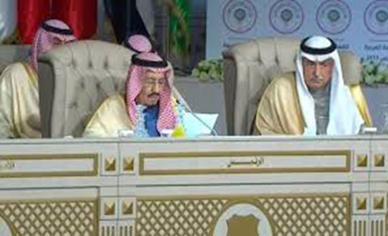 بالفيديو : العاهل السعودي يفتتح "قمة تونس" بالجولان وفلسطين بالفيديو : العاهل السعودي يفتتح "قمة تونس" بالجولان وفلسطين