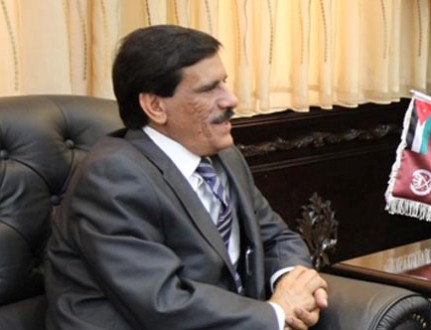 رئيس مجلس النواب يتسلم مذكرة تطالب بسحب مشروع " المعلومة "