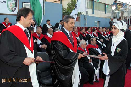 البلقاء التطبيقية تخرج  طلبة كليات العلوم والزراعة وتكنولوجيا المعلومات ( صور )
