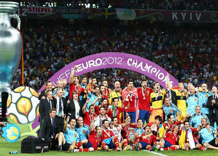 بالفيديو .. أجمل لحظات يورو 2012 بالفيديو .. أجمل لحظات يورو 2012