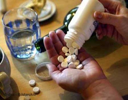 محاولة انتحار فتاة ودهس حدث في الرصيفة 