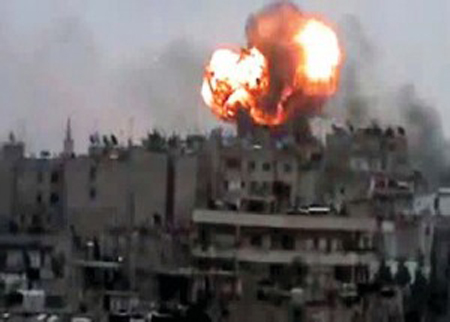 قصف عنيف على ريف حلب و93 قتيلا في سوريا الجمعة 