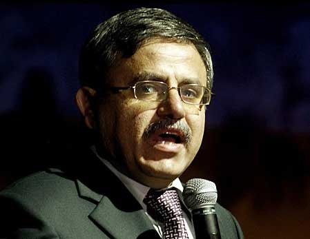 عبيدات : لجان ارتباط المهندسين في الخارج ترعى 30 ألف مهندس 