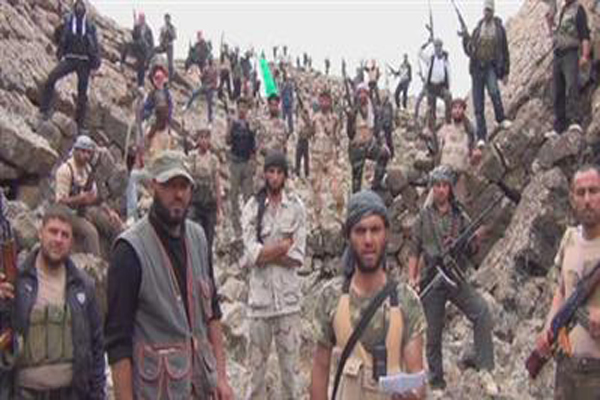 اتساع نطاق القتال فى سوريا وانتقاله إلى لبنان ومقتل خمسة