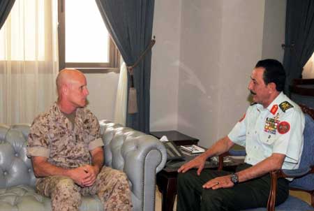 رئيس هيئة الأركان المشتركة يستقبل وفدا عسكريا اميركيا  