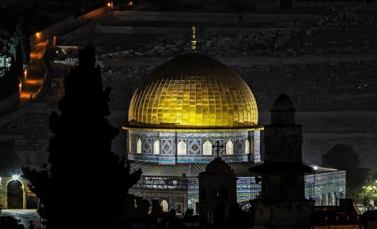 مجلس أوقاف القدس يؤكد تمسكه بالوصاية الهاشمية على المسجد الأقصى مجلس أوقاف القدس يؤكد تمسكه بالوصاية الهاشمية على المسجد الأقصى
