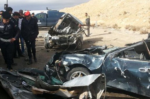 6 إصابات بحادث تصادم 3 مركبات في طبربور 6 إصابات بحادث تصادم 3 مركبات في طبربور