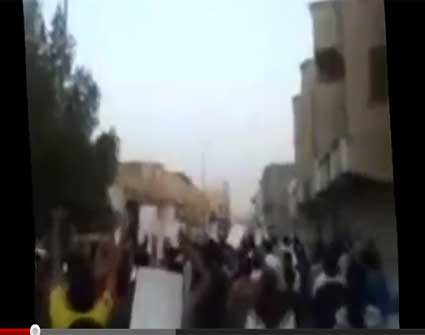 إيران تدعم مظاهرة في القطيف تنادي بإسقاط الحكم السعودي ( فيديو ) إيران تدعم مظاهرة في القطيف تنادي بإسقاط الحكم السعودي ( فيديو )