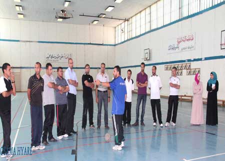 دورات تحكيمية متخصصة لمشرفي الرياضة في الكليات الجامعية .
