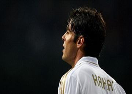 ريال مدريد يطلب 35 مليون لبيع كاكا ريال مدريد يطلب 35 مليون لبيع كاكا