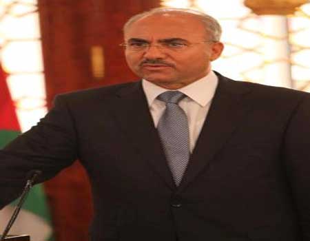 وزير التربية يتواصل مع المشاركين بمعسكرات الحسين