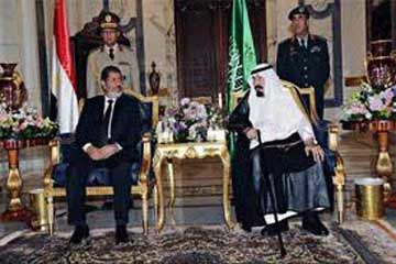 مرسى: مصر والسعودية حاميتان للاسلام الوسطى السنى مرسى: مصر والسعودية حاميتان للاسلام الوسطى السنى