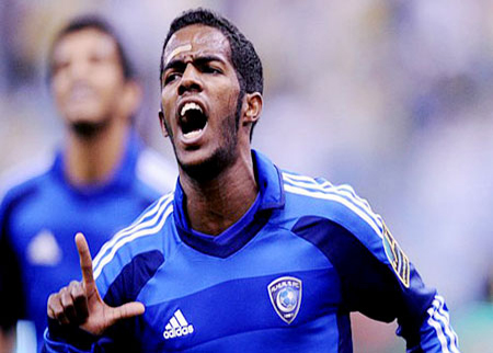 الهلال يهزم المان سيتي بهدف العابد (فيديو) الهلال يهزم المان سيتي بهدف العابد (فيديو)