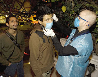 انفلونزا الخنازير:اقفال مائة مدرسة في اميركا واصابة جندي مارينز بالفايروس