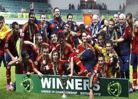 إسبانيا تتوّج بكأس أمم أوروبا للشباب إسبانيا تتوّج بكأس أمم أوروبا للشباب