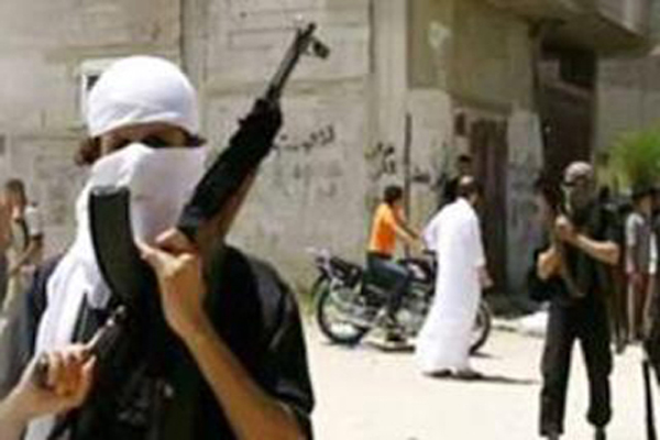 إطلاق سراح رهينتين أمريكيين ومرشدهما بمصر إطلاق سراح رهينتين أمريكيين ومرشدهما بمصر