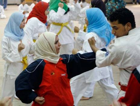           7ر14 % من النساء الاردنيات العاملات تعرضن لتحرش جنسي جسدي ولفظي في مكان العمل