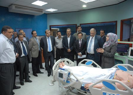 الدكتور بني هاني يفتتح مركز تعليم وفحص المهارات السريرية في كلية الطب البشري في الجامعة الهاشمية ( صور ) الدكتور بني هاني يفتتح مركز تعليم وفحص المهارات السريرية في كلية الطب البشري في الجامعة الهاشمية ( صور )